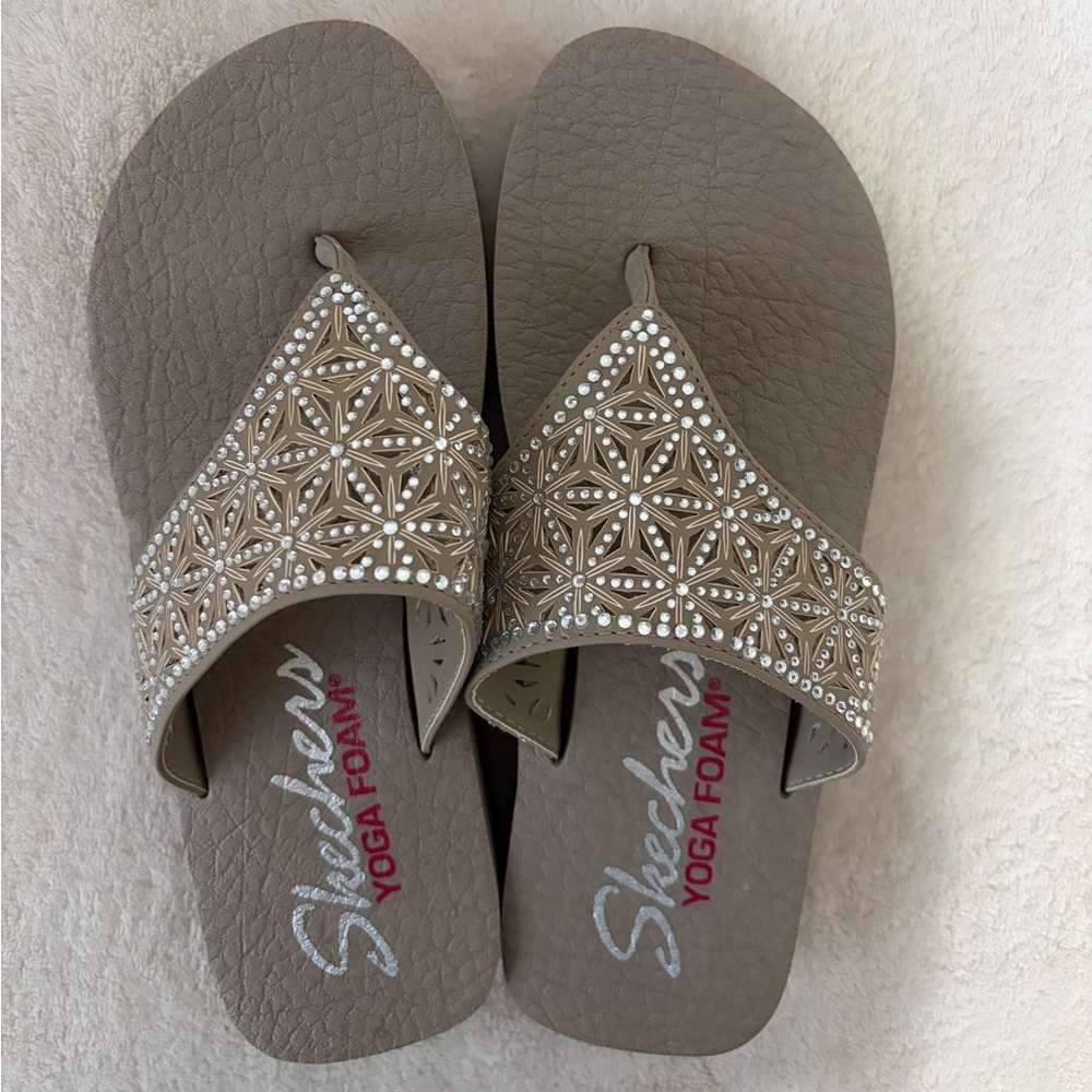 Skechers Women's Beige Embellished Sandals